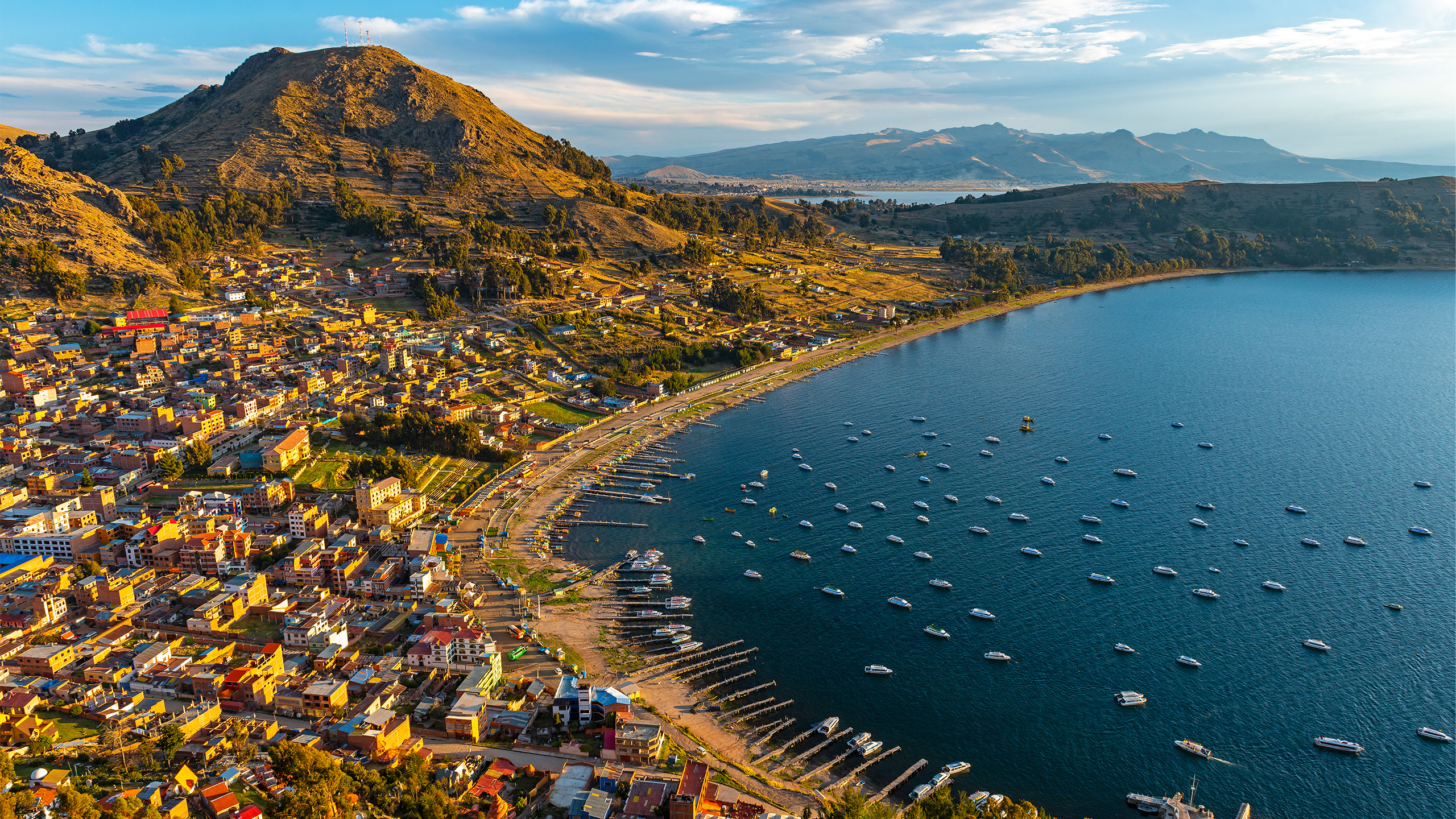 Auf eine dauerhafte ökologische Koexistenz von Mensch und Natur am Titicaca-See! | SL-Photography, Shutterstock